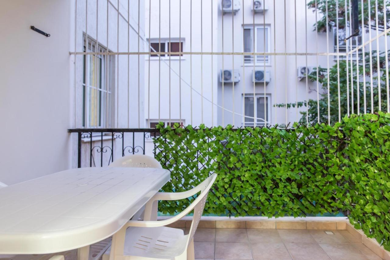 Euro Carissa Flat 101 Apartment Larnaca Ngoại thất bức ảnh